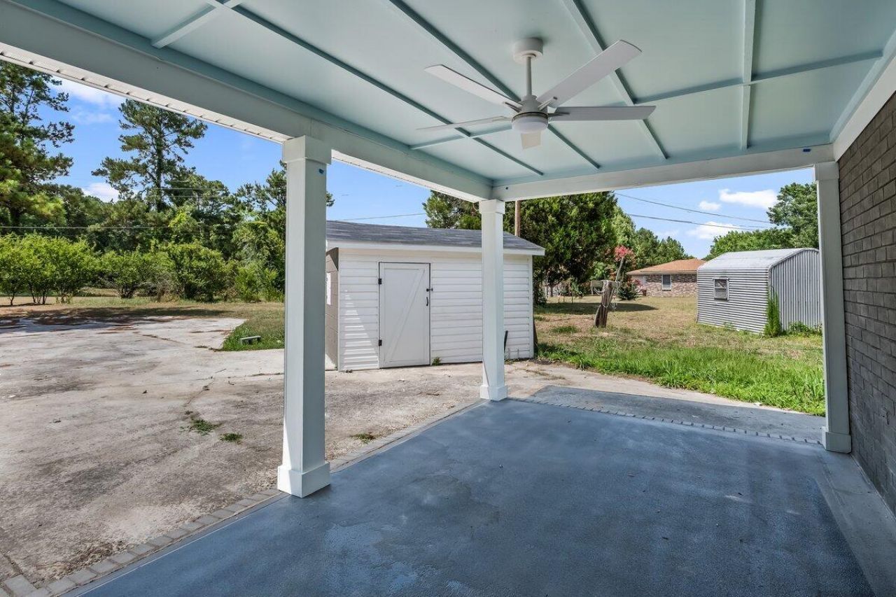 1136 N Highway 17a Photo 35
