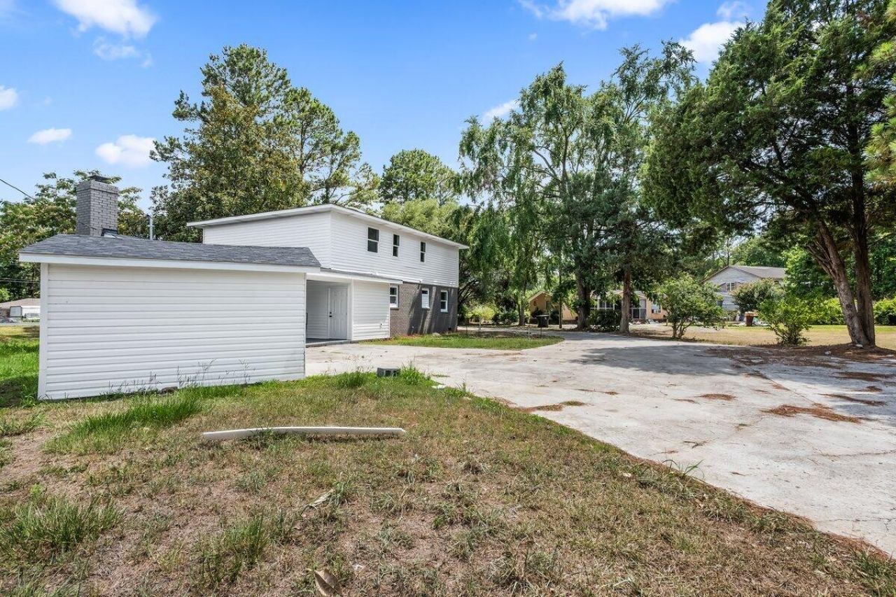 1136 N Highway 17a Photo 37