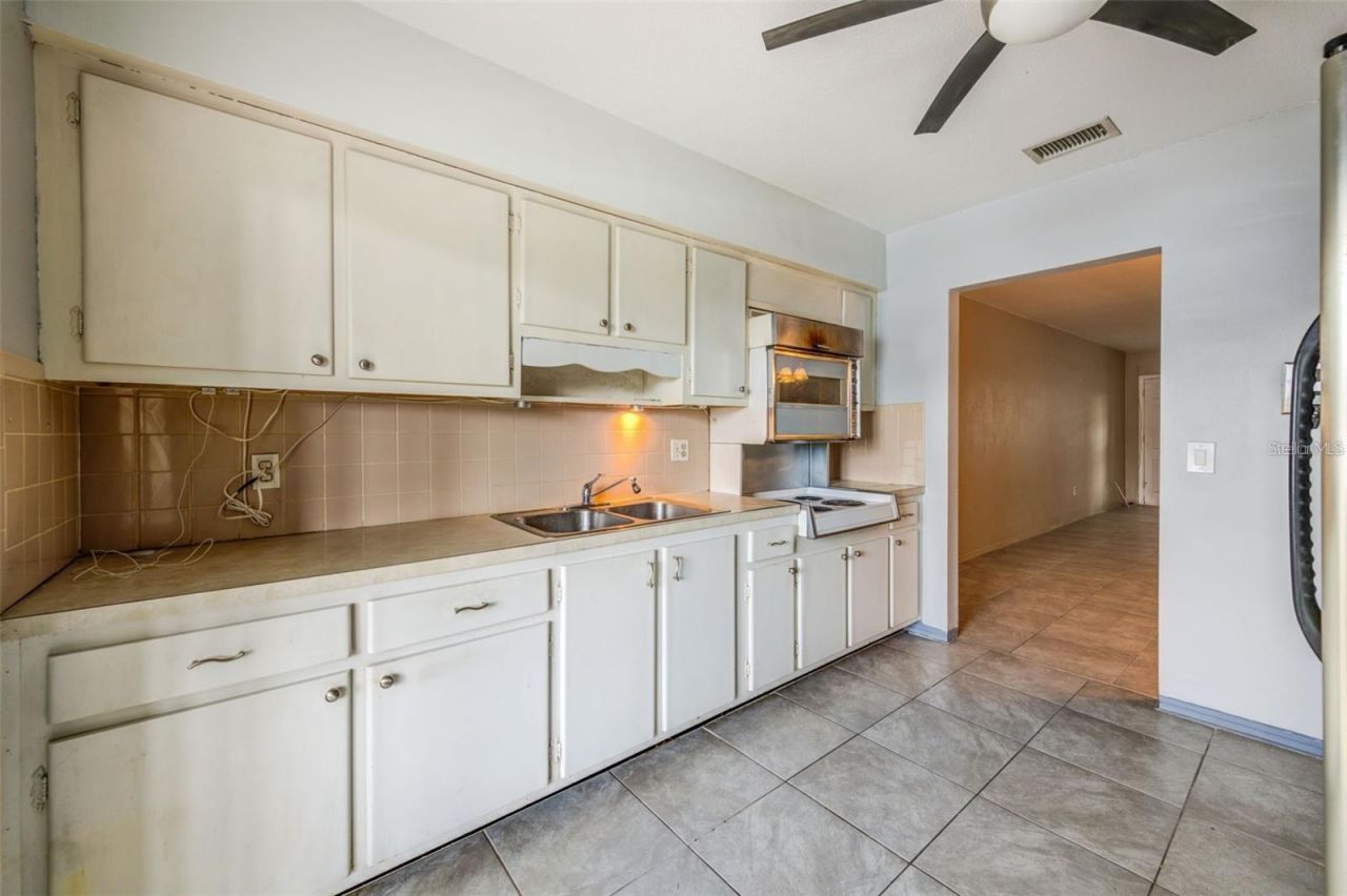 5155 9th Avenue N, Unit 302, Saint Petersburg, FL 33710 Photo