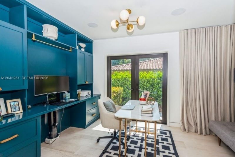 1035 Catalonia Ave , Coral Gables, FL 33134 Photo