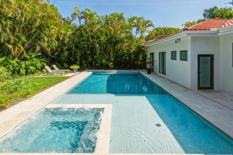 1035 Catalonia Ave , Coral Gables, FL 33134 Photo