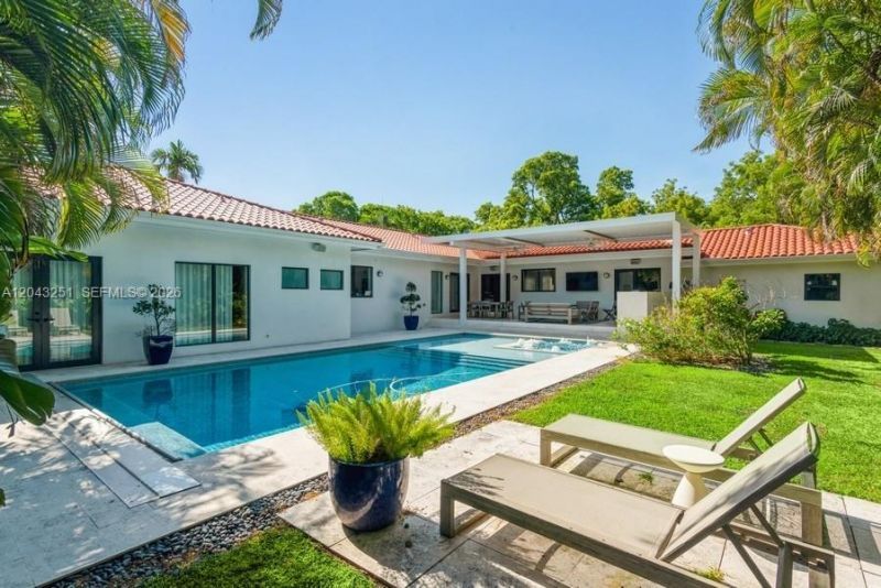 1035 Catalonia Ave , Coral Gables, FL 33134 Photo