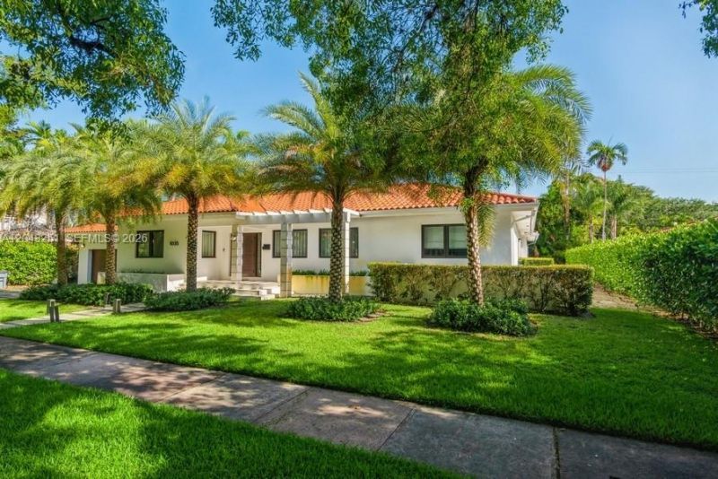 1035 Catalonia Ave , Coral Gables, FL 33134 Photo