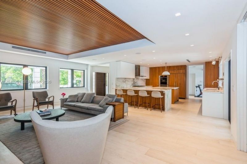 1035 Catalonia Ave , Coral Gables, FL 33134 Photo
