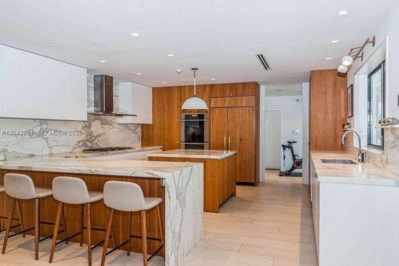 1035 Catalonia Ave , Coral Gables, FL 33134 Photo