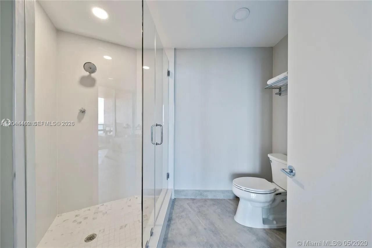 300 S Pointe Dr , Unit 3604, Miami Beach, FL 33139 Photo