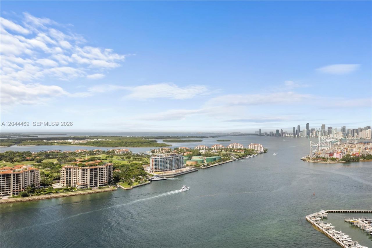 300 S Pointe Dr , Unit 3604, Miami Beach, FL 33139 Photo