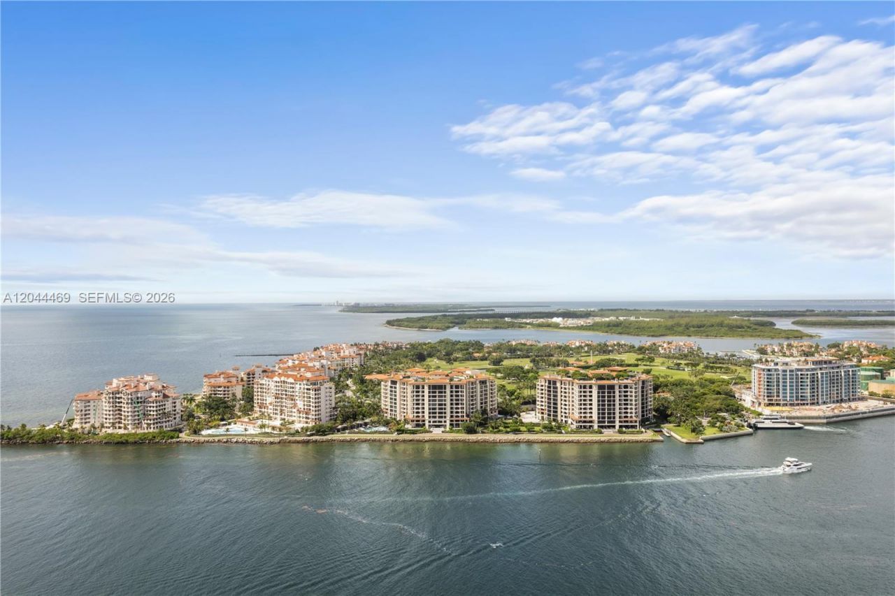 300 S Pointe Dr , Unit 3604, Miami Beach, FL 33139 Photo