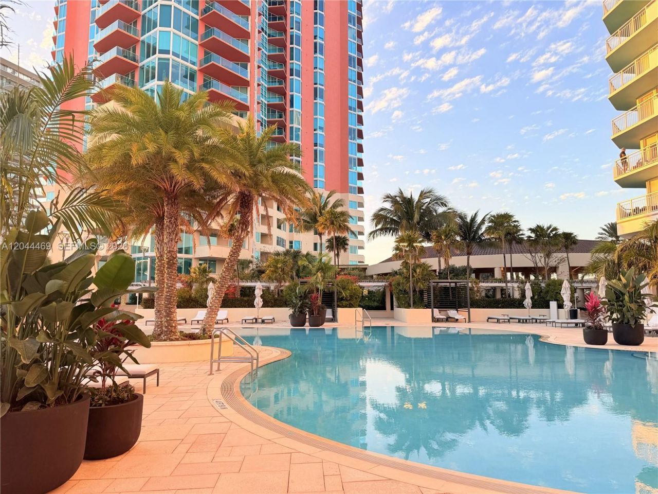 300 S Pointe Dr , Unit 3604, Miami Beach, FL 33139 Photo