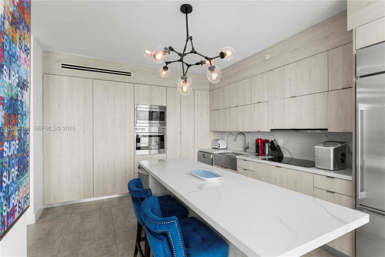 300 S Pointe Dr , Unit 3604, Miami Beach, FL 33139 Photo