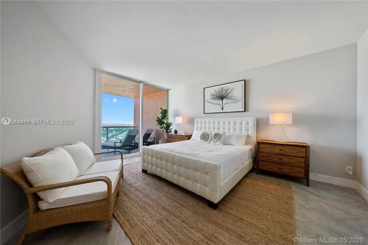 300 S Pointe Dr , Unit 3604, Miami Beach, FL 33139 Photo