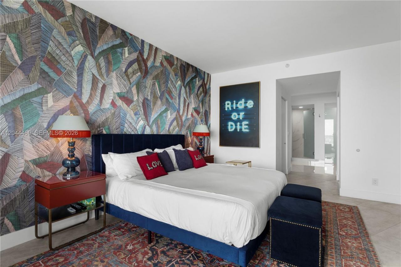 300 S Pointe Dr , Unit 3604, Miami Beach, FL 33139 Photo
