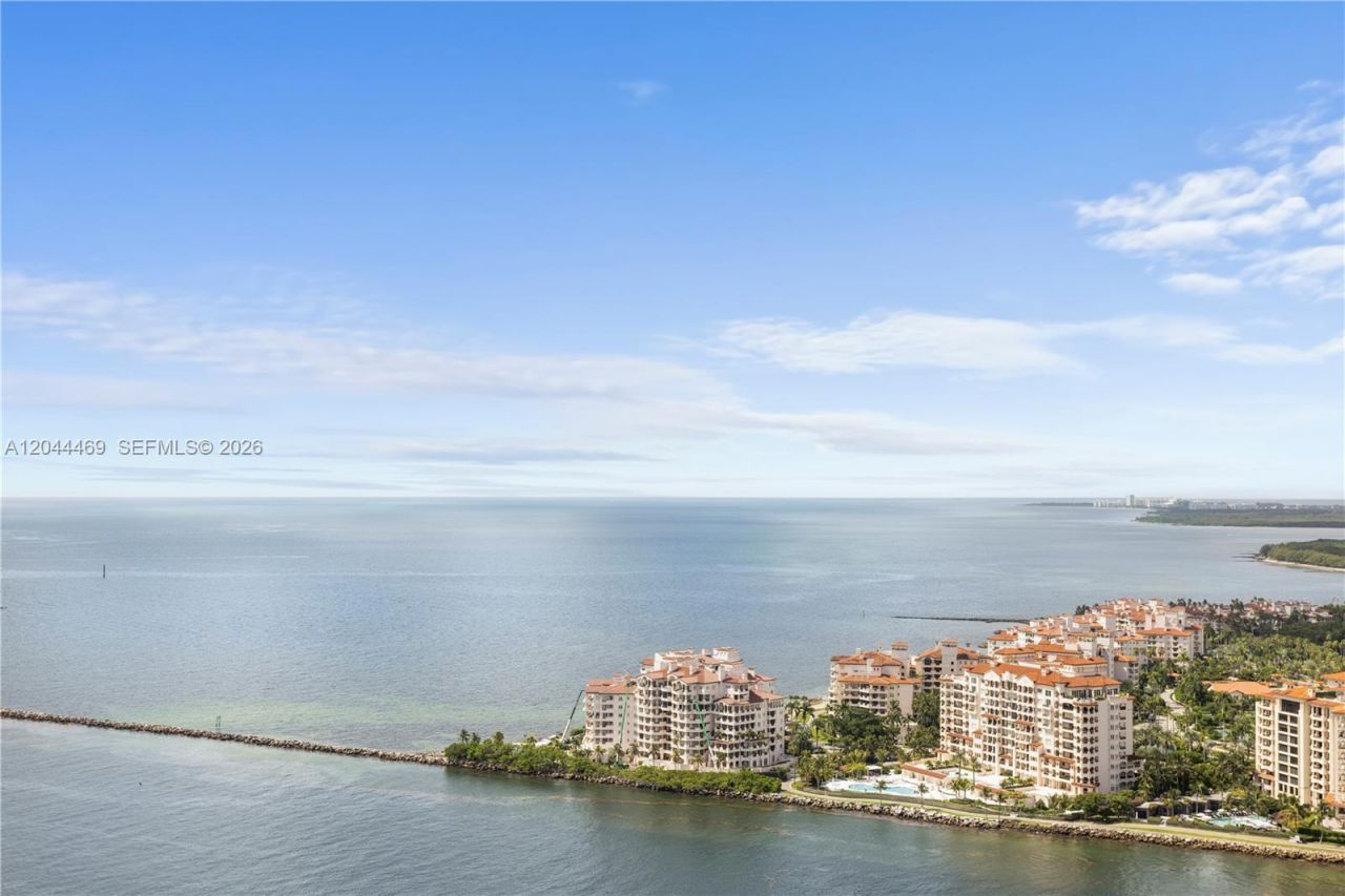 300 S Pointe Dr , Unit 3604, Miami Beach, FL 33139 Photo