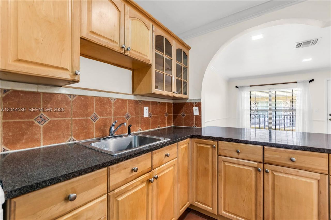 15350 SW 72nd St , Unit 24-24, Miami, FL 33193 Photo