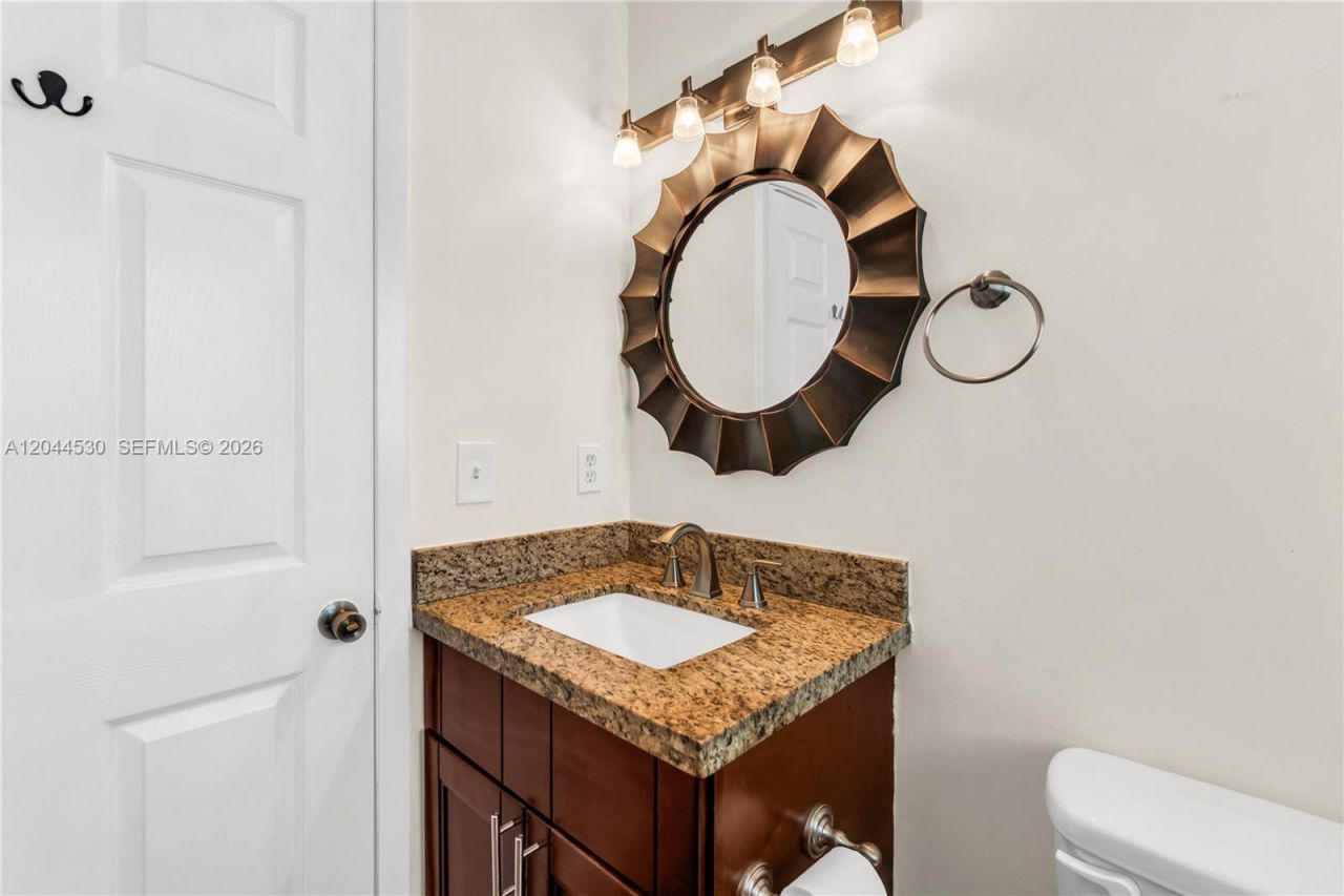 15350 SW 72nd St , Unit 24-24, Miami, FL 33193 Photo