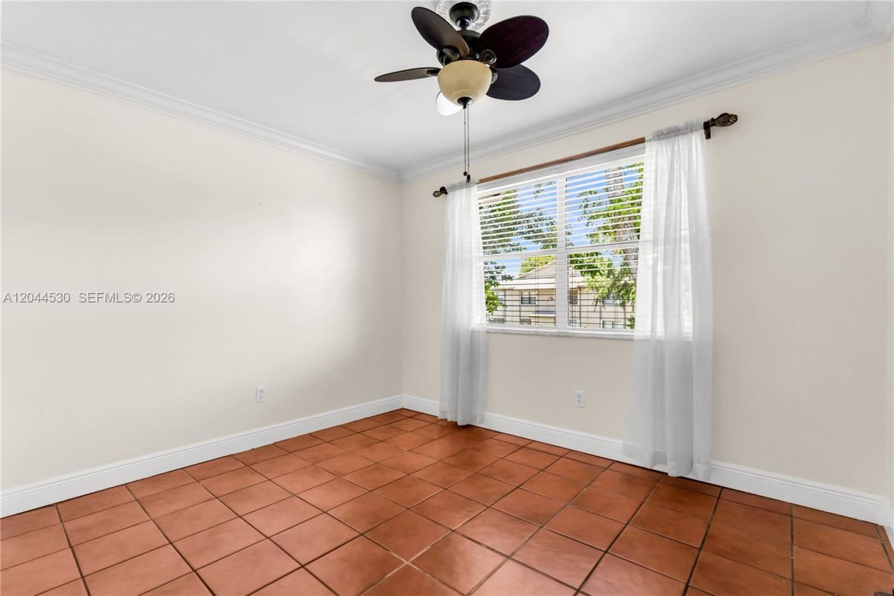 15350 SW 72nd St , Unit 24-24, Miami, FL 33193 Photo