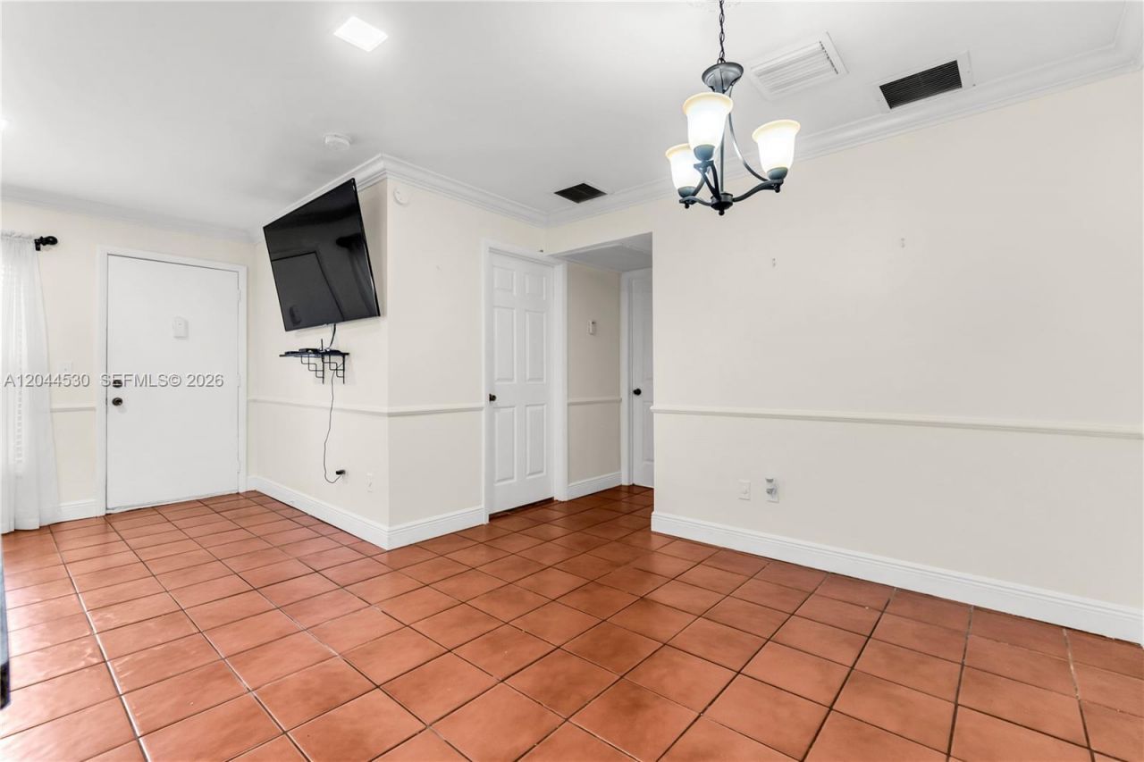 15350 SW 72nd St , Unit 24-24, Miami, FL 33193 Photo