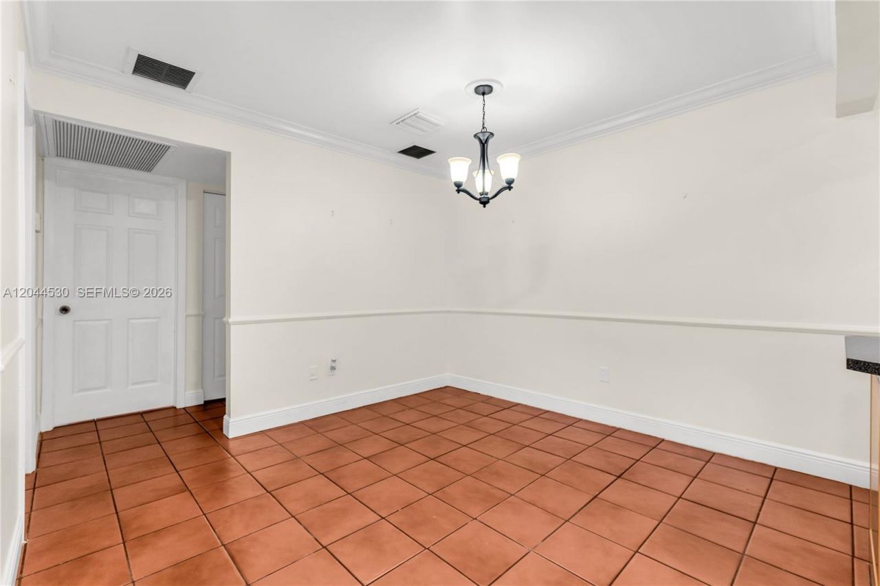 15350 SW 72nd St , Unit 24-24, Miami, FL 33193 Photo