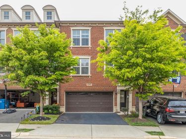 42557 DREAMWEAVER DRIVE , BRAMBLETON, VA 20148