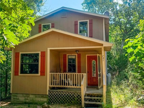 721 County Road 3023 , Eureka Springs, AR 72632