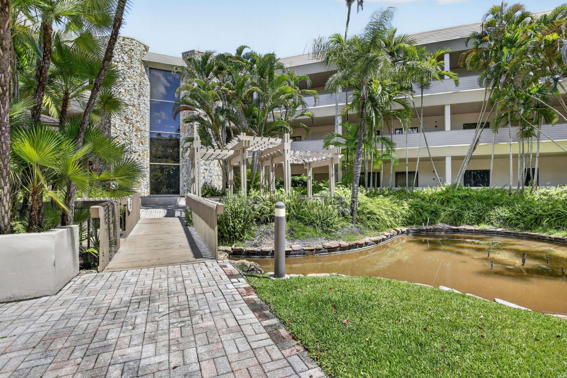 2699 Stirling Road, Unit C202, Hollywood, FL 33312 Photo