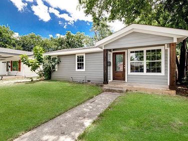 412 E Fogg Street, Fort Worth, TX 76110