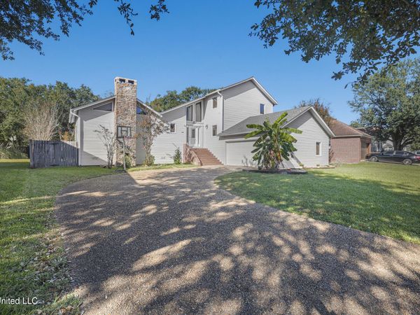 4409 Shadow Wood Circle, Pascagoula, MS 39581