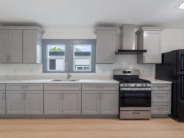 1012 72nd Ave, Oakland, CA 94621