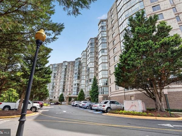 19385 CYPRESS RIDGE TERRACE, Unit 903, LEESBURG, VA 20176