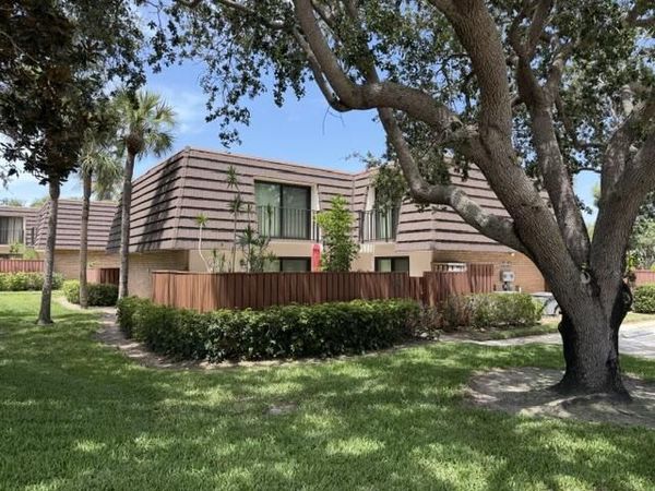 1604 16th Court, Jupiter, FL 33477