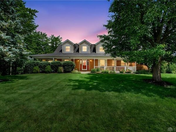 1805 Andrea Circle, Beavercreek, OH 45432