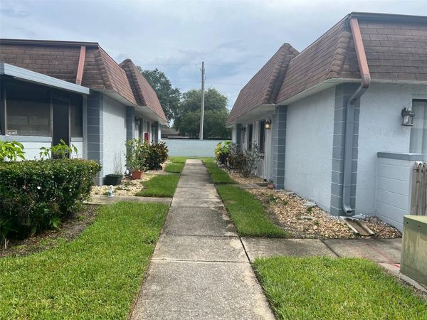 5100 70TH PLACE N, Unit 5100, PINELLAS PARK, FL 33781