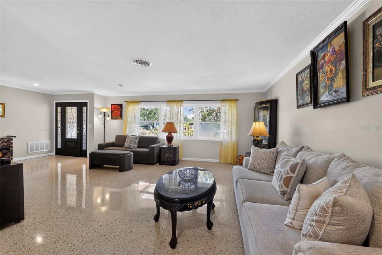 100 59th Avenue S, Saint Petersburg, FL 33705 Photo