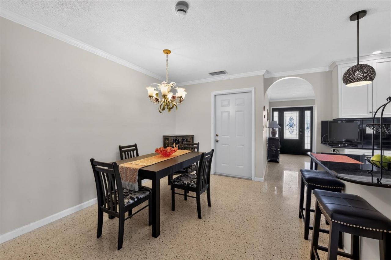 100 59th Avenue S, Saint Petersburg, FL 33705 Photo