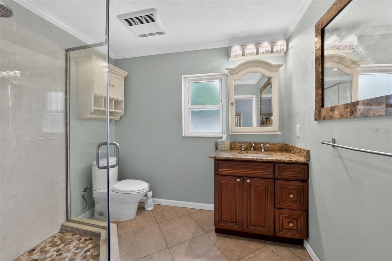 100 59th Avenue S, Saint Petersburg, FL 33705 Photo