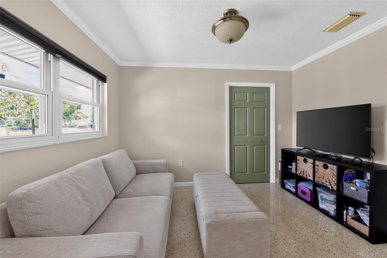 100 59th Avenue S, Saint Petersburg, FL 33705 Photo