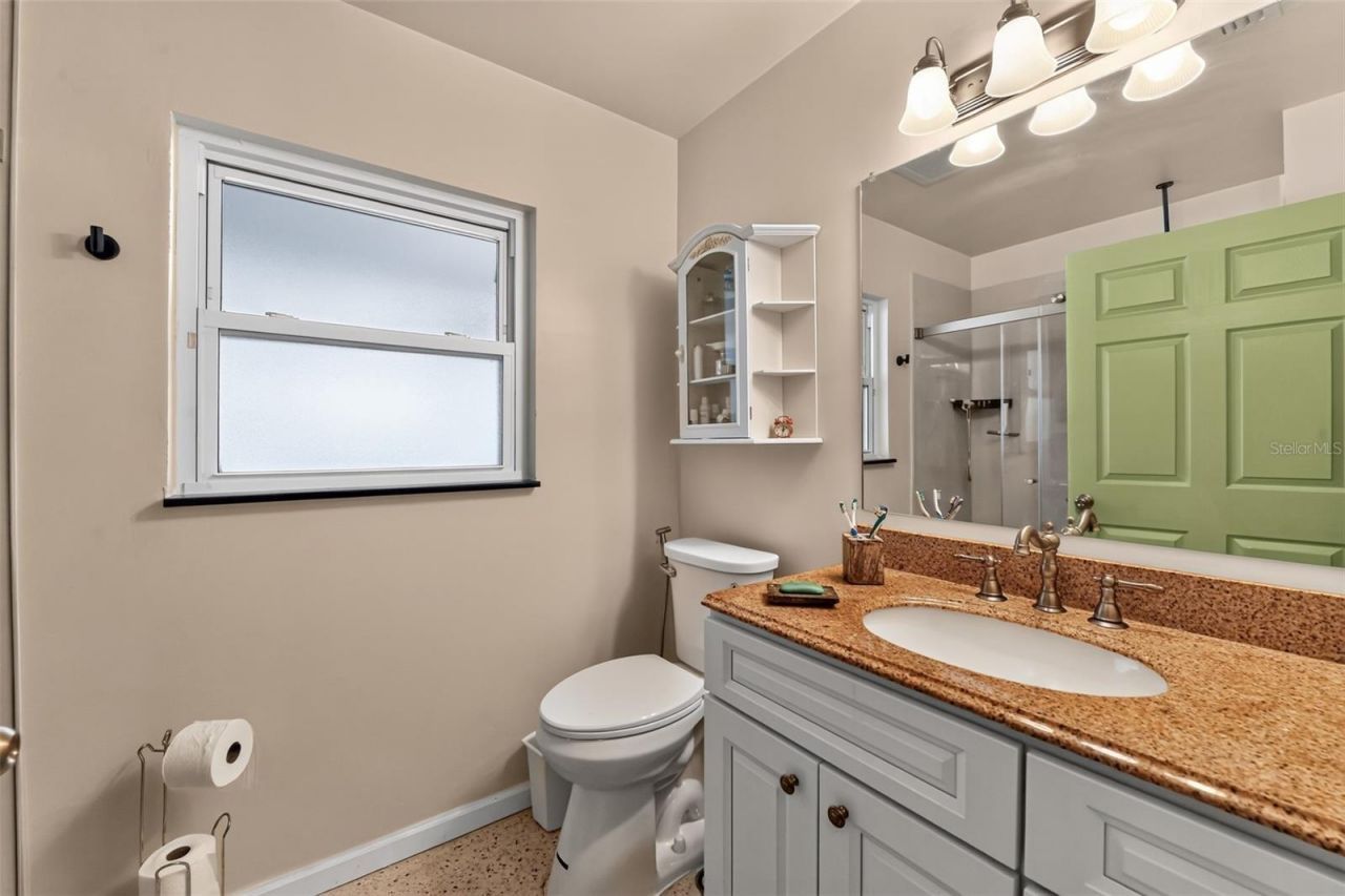 100 59th Avenue S, Saint Petersburg, FL 33705 Photo