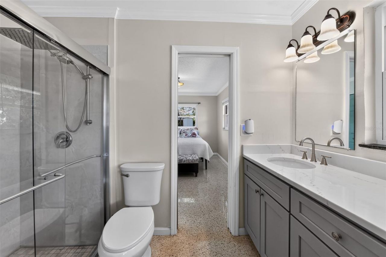 100 59th Avenue S, Saint Petersburg, FL 33705 Photo