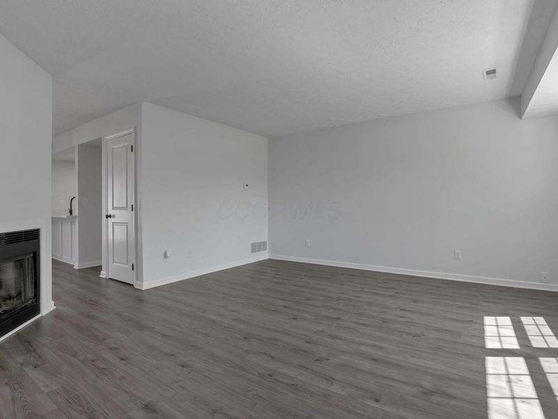 4940 Kristie Falls , Unit C, Columbus, OH 43221 Photo 3