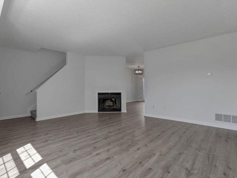4940 Kristie Falls , Unit C, Columbus, OH 43221 Photo 4