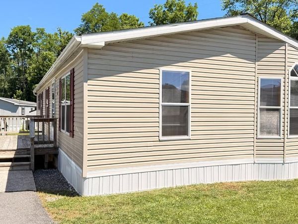43 TRUDY CIRCLE, MECHANICSBURG, PA 17050
