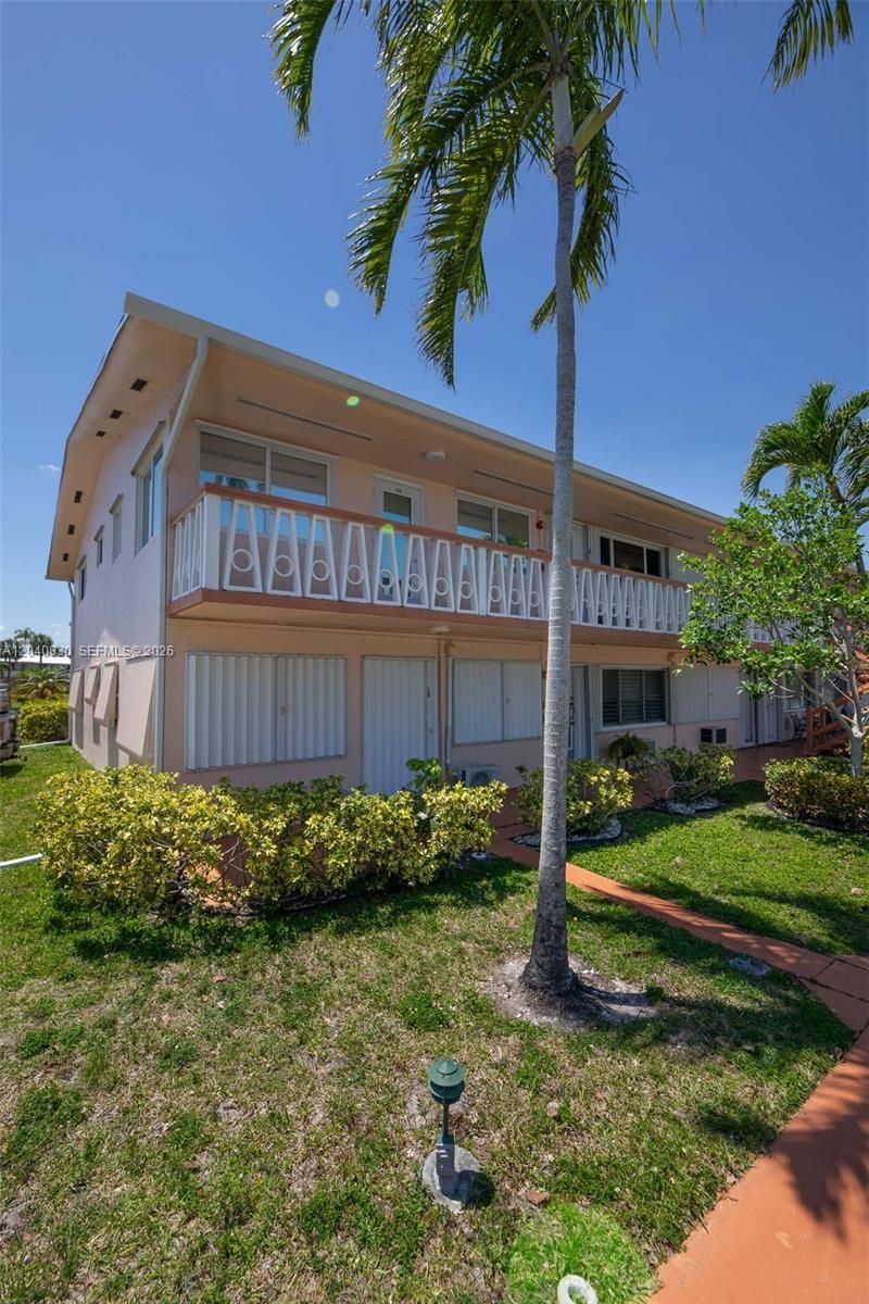 920 SW 10th Ter , Unit 12R, Hallandale Beach, FL 33009 Photo