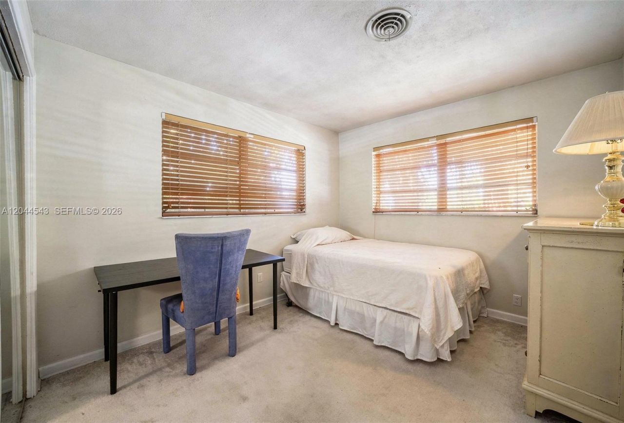 698 NW 7th Ave , Boca Raton, FL 33486 Photo