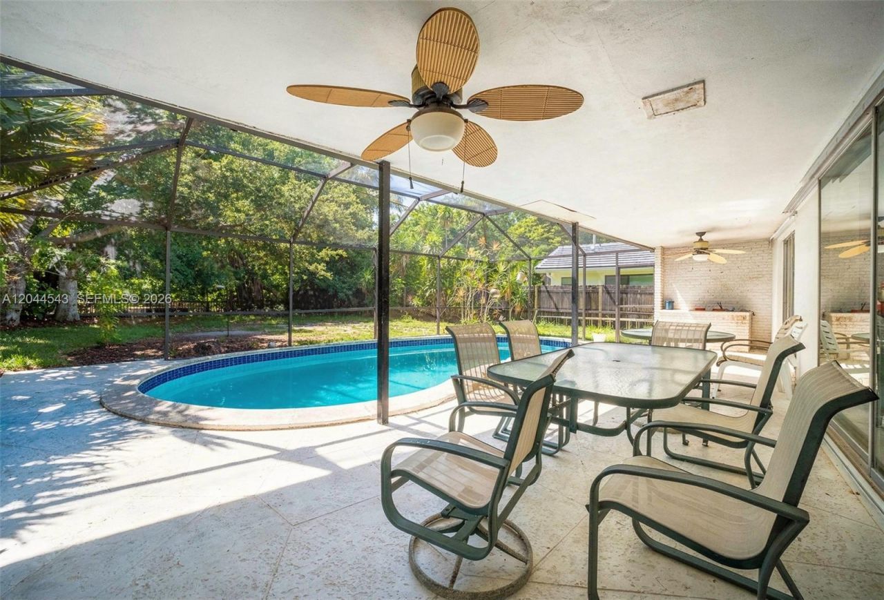 698 NW 7th Ave , Boca Raton, FL 33486 Photo