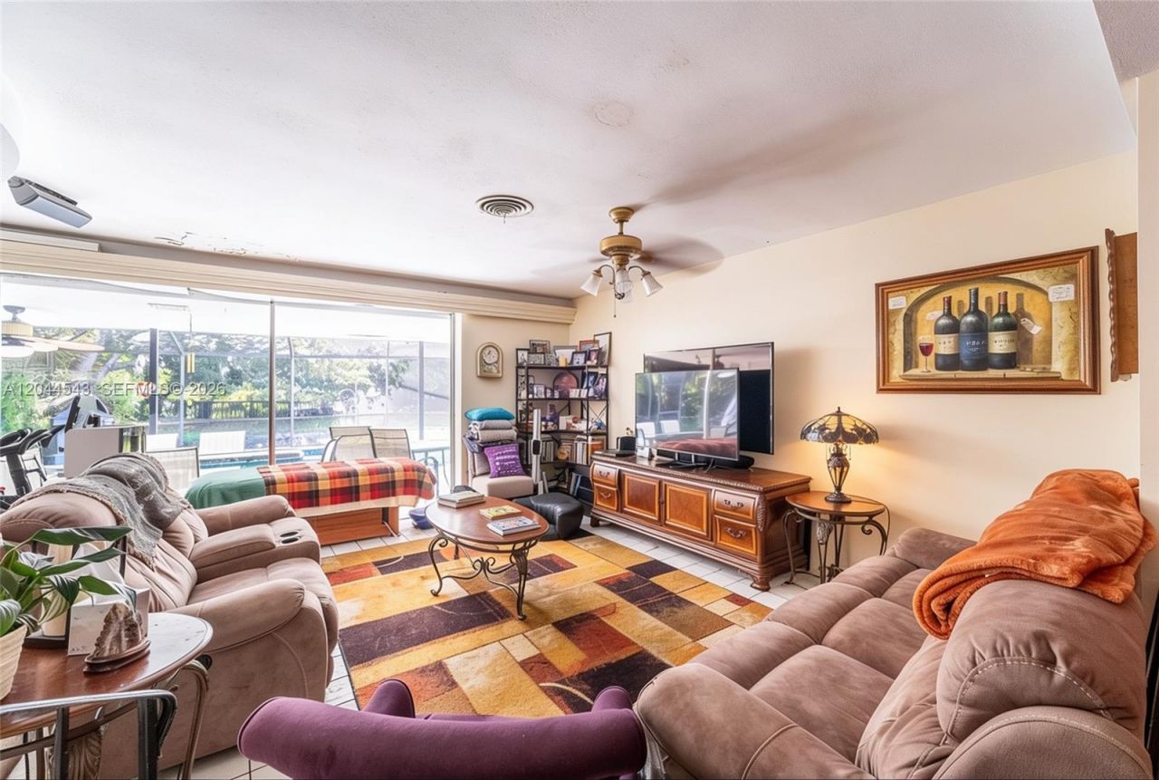 698 NW 7th Ave , Boca Raton, FL 33486 Photo