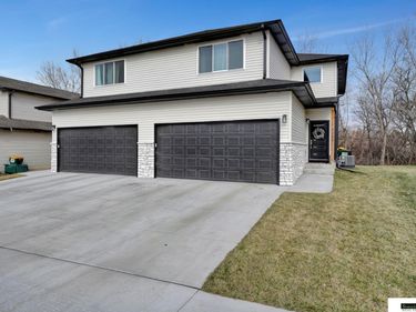 6204 Franciscan Drive, Lincoln, NE 68526