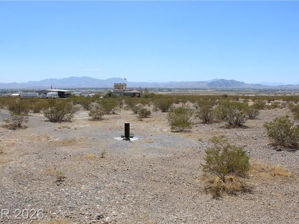 2401 E Lynn Way , Pahrump, NV 89060