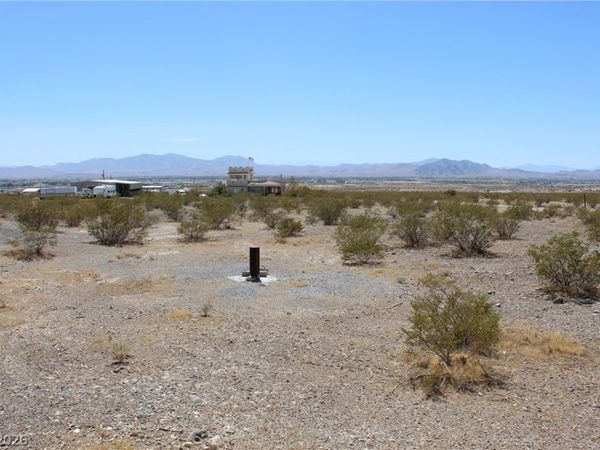 2401 E Lynn Way , Pahrump, NV 89060