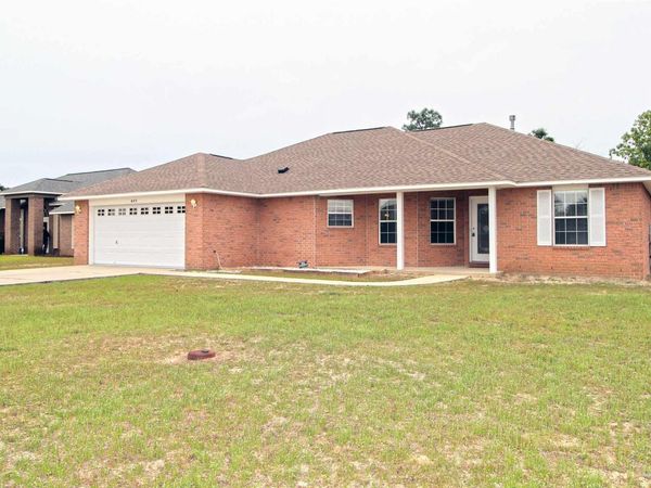 643 Downhaul Dr, Pensacola, FL 32507
