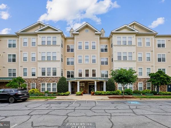 301 HIGH GABLES, Unit 402, GAITHERSBURG, MD 20878